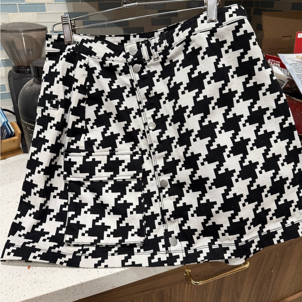 Adidas Ivy park  Black and White Patterned Mini Skirt
